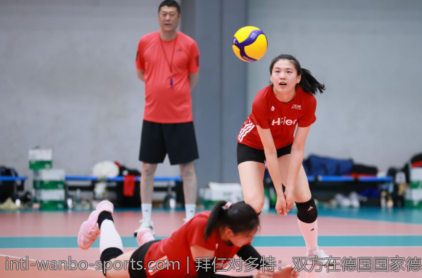拜仁对多特：双方在德国国家德比中的精彩表现
